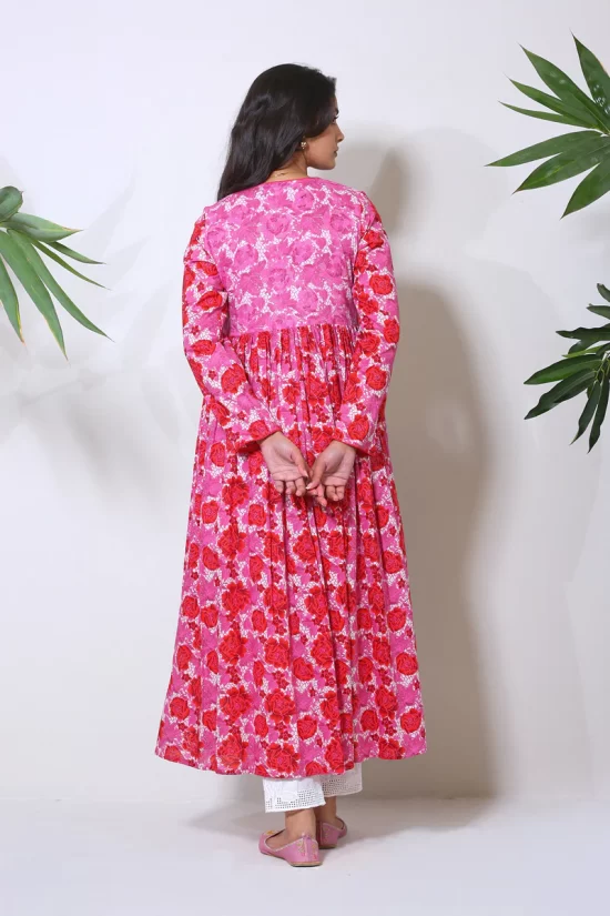 S23B5269_Pink_3_800x1200