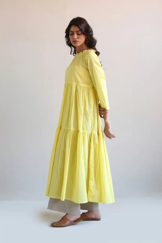 S23W7755_Yellow_2_800x1200